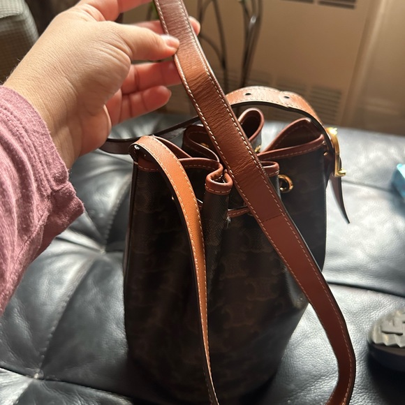 Celine Triomphe canvas small bucket bag - Picture 5 of 15